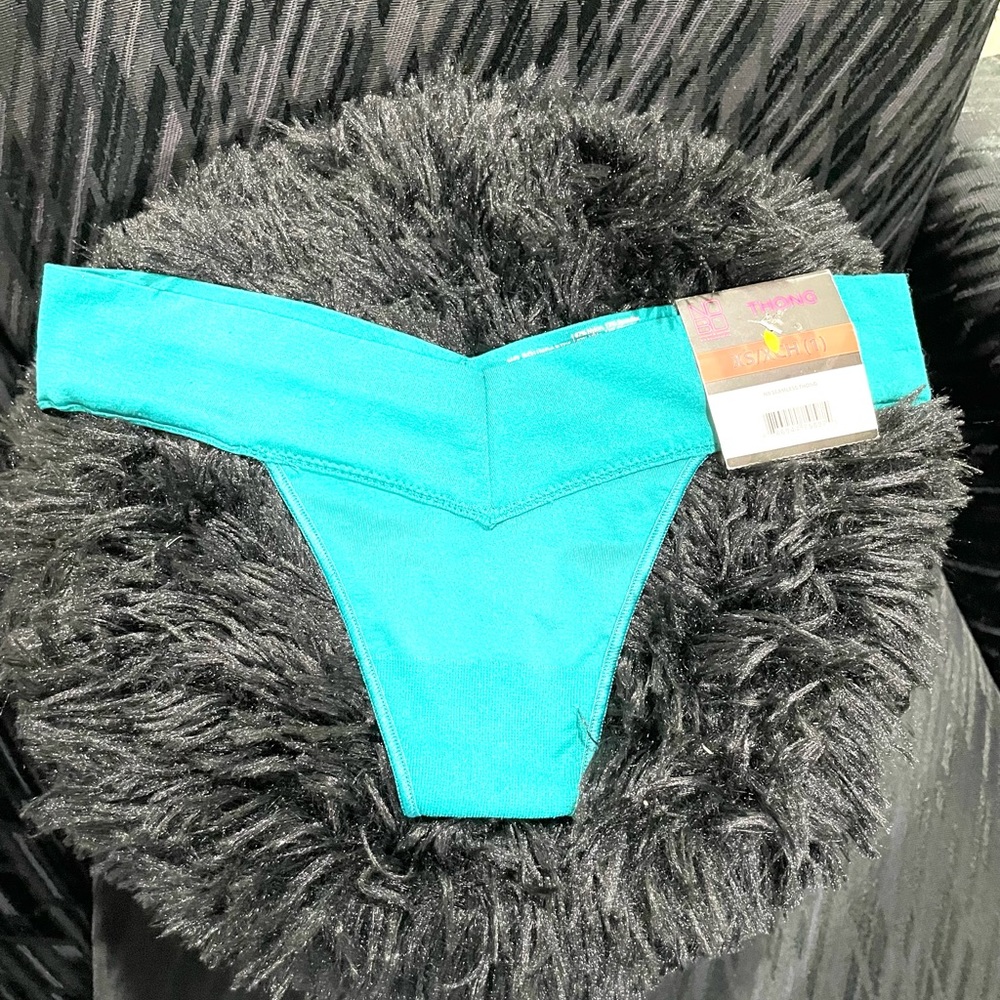 Brand New Fashion Thongs . - Picture 3 of 8